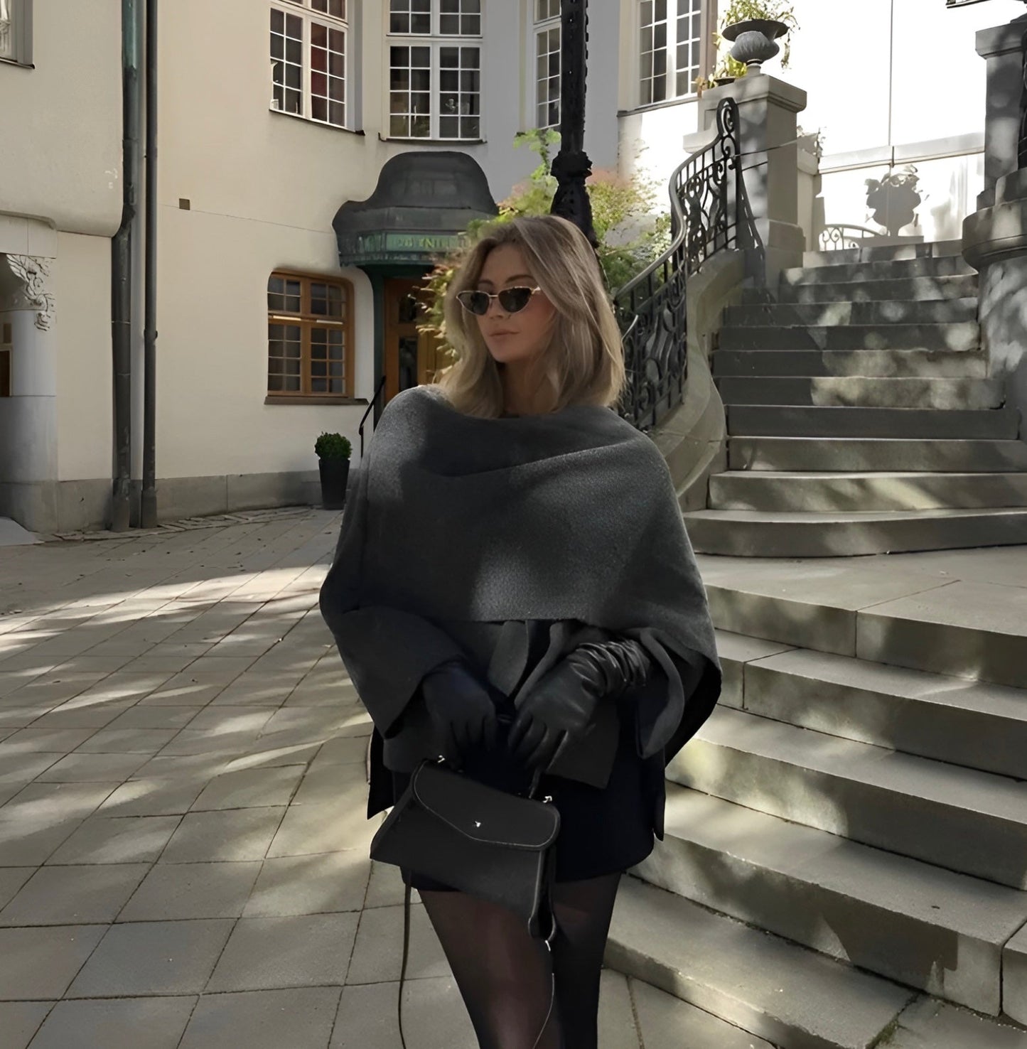 Nala | Eleganter Kapuzenumhang in Einheitsgröße