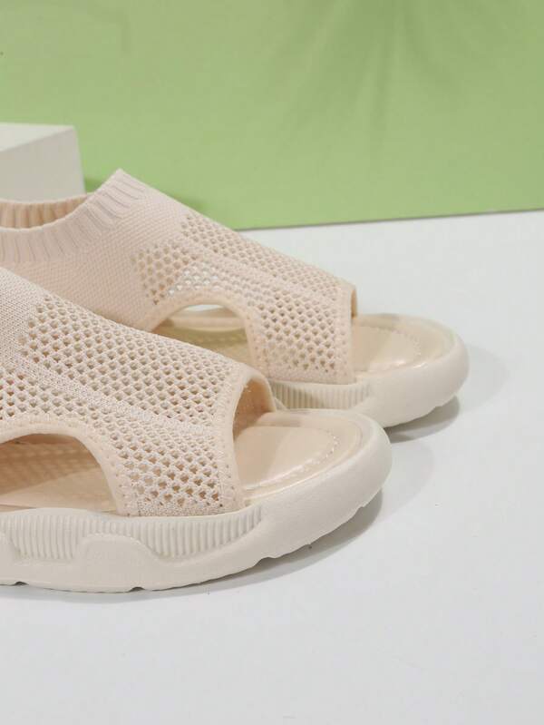 Chloe | This Casual Sandals with Elegant Design
