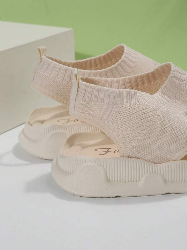 Chloe | This Casual Sandals with Elegant Design