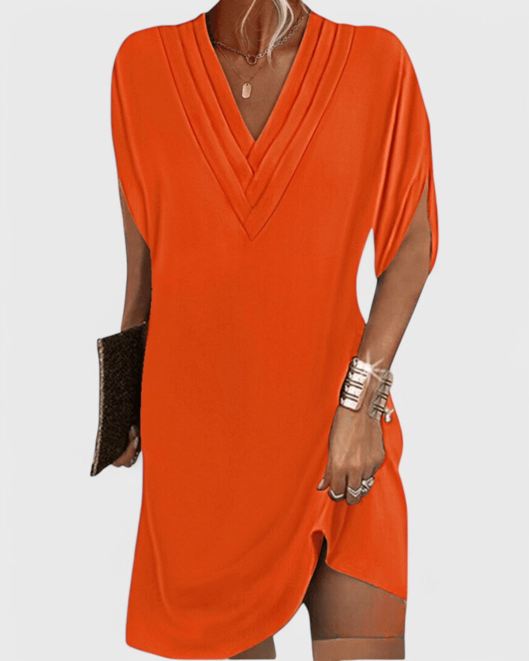 Amelia | This Beautiful Dress with Sleek Silhouette