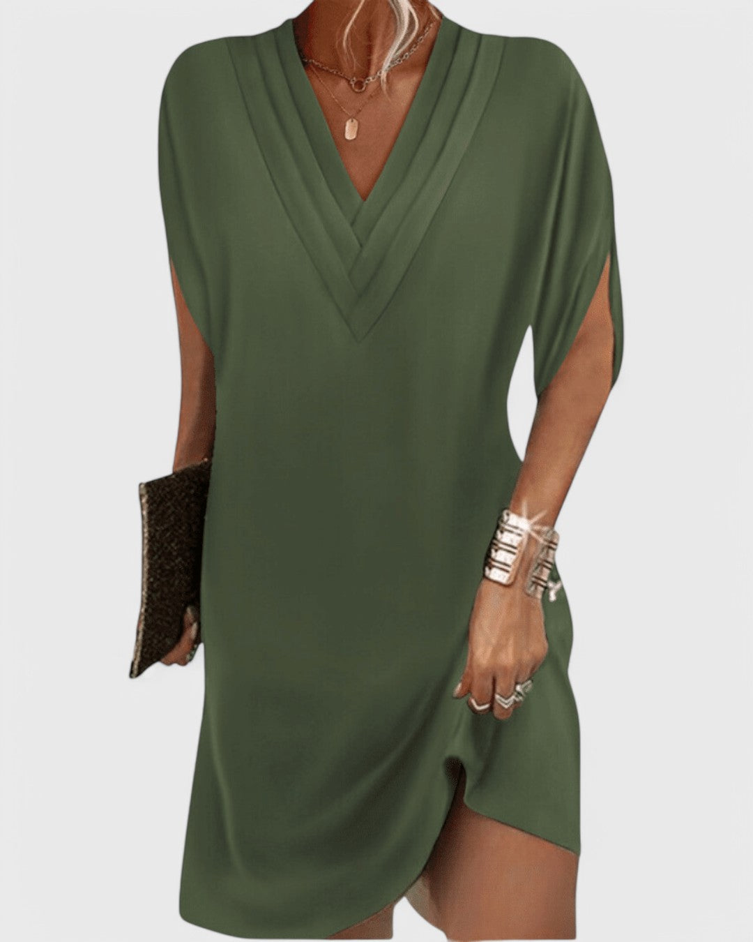Amelia | This Beautiful Dress with Sleek Silhouette