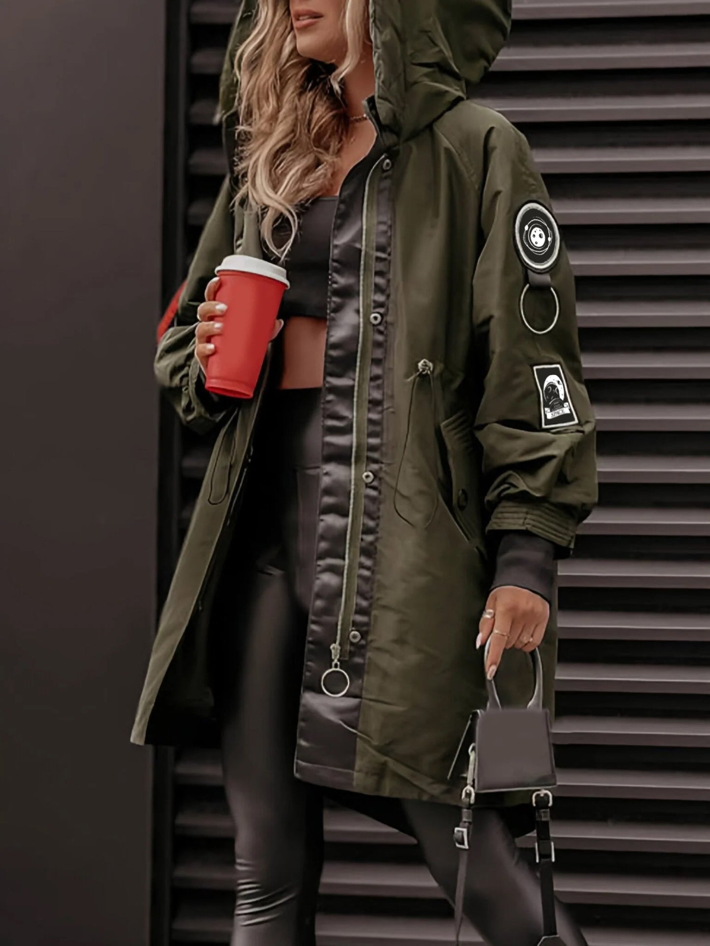 Mia | Women’s Long Sleeve Pullover Hoodie