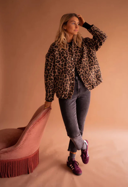 Isabelle | Eleganter Mantel mit Animal-Print