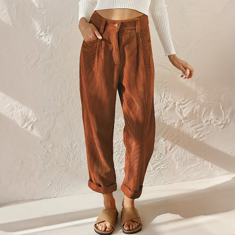 Emma | Stylish Corduroy Brooch with Retro Appeal
