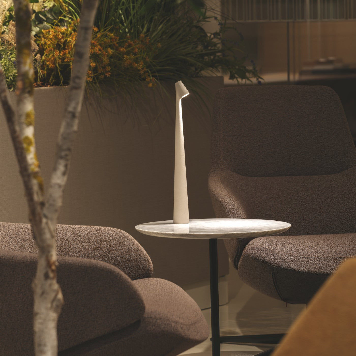 Mia | Contemporary Lamp for Modern Living Spaces