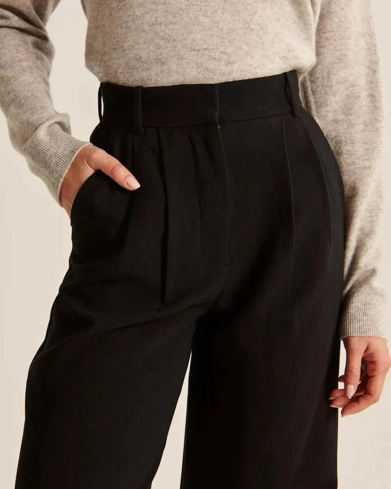 Luna | This Sleek and Comfortable Pants for Everyday