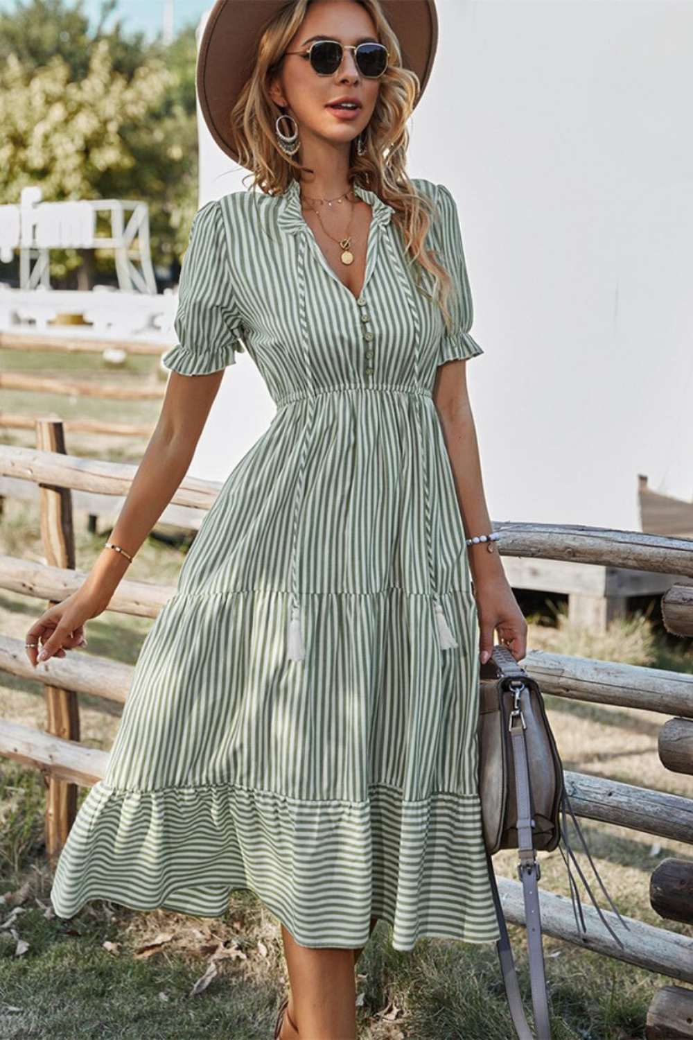 Sara | This Summer Dress for Sunny Days with Style