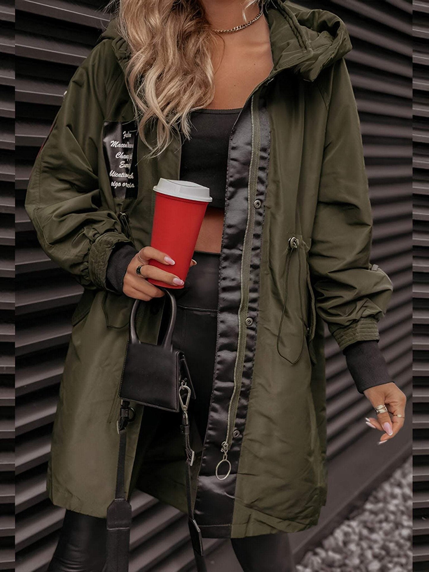 Mia | Women’s Long Sleeve Pullover Hoodie